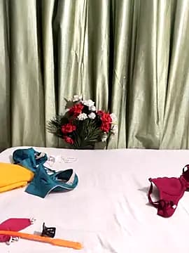 Shalu_G live cam