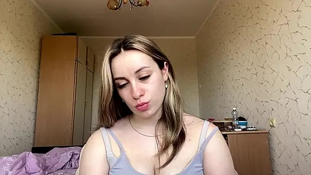 SpringSummers live cam