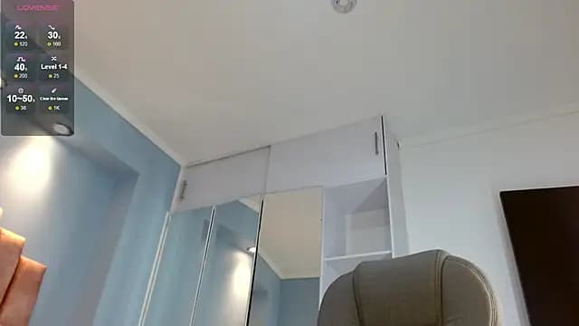 drilau_18 live cam on Stripchat