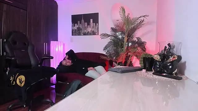 Amaia_Bushida live cam