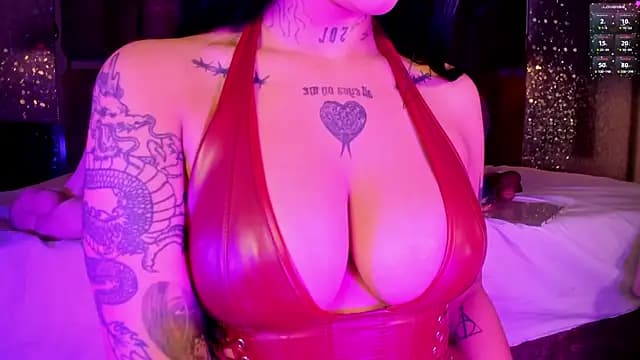 Leiaa_ live cam on Stripchat