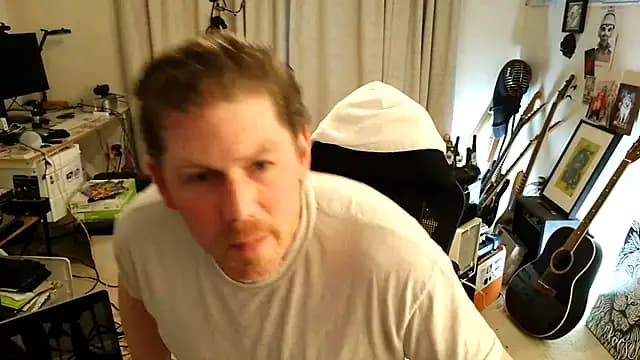 9VOLTT live cam