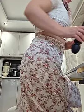 YARRAKDELISI live cam