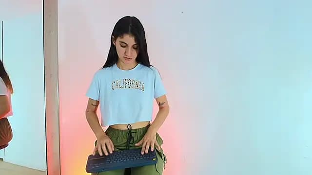 Emy-Ferrer live cam