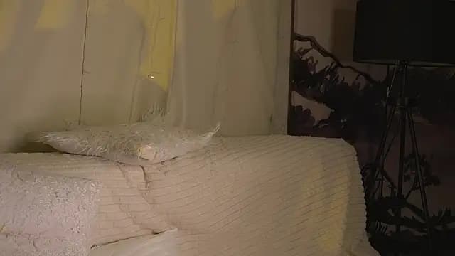 AnnyBangs live cam