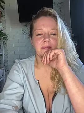 JenniferCarmen live cam