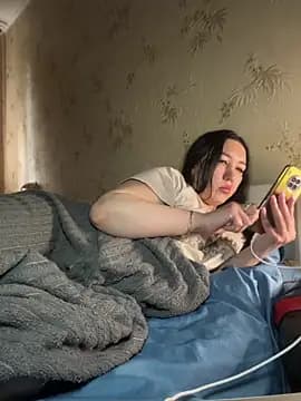 Naughtbaby_2025 live cam