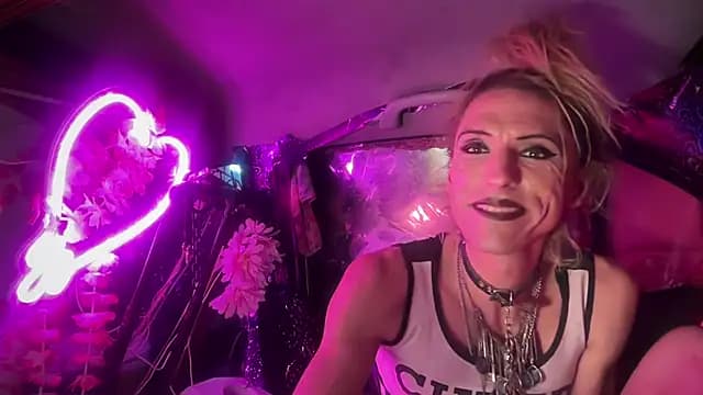 TgirlBrat live cam