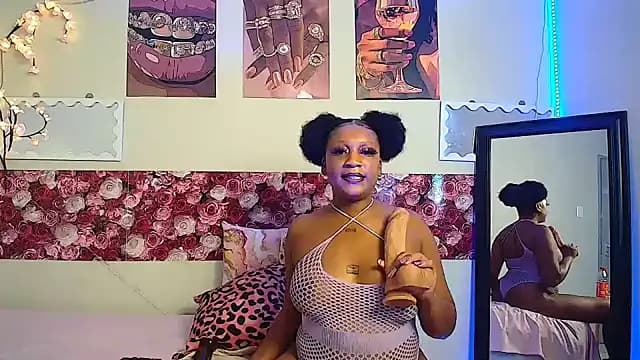 EnchantingLisa live cam
