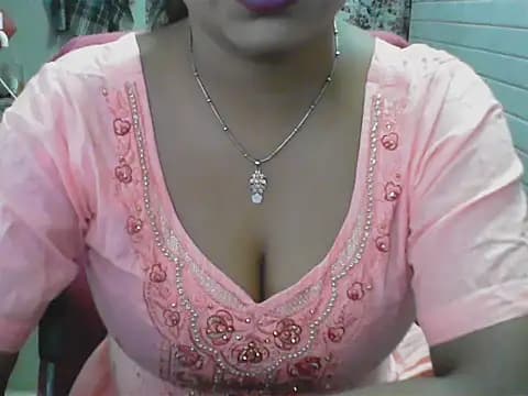 LovingPihu live cam