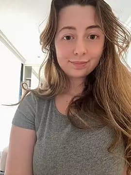 curvyflawless live cam on Stripchat