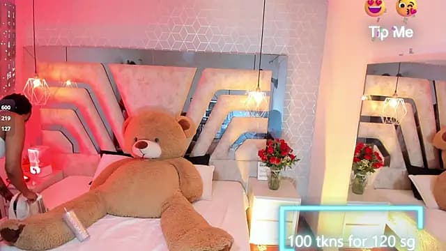 AngelineHeet live cam