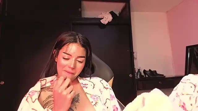 Milu_carbajal_x live cam