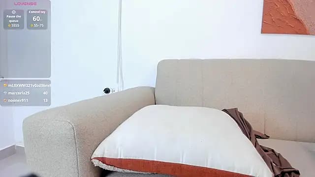 Aminaa_Kaarim live cam