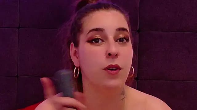 KarinaNoir live cam