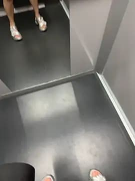 Mira_Luna live cam