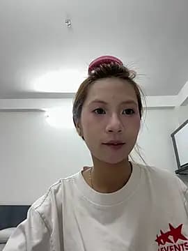 Lil-Gi live cam