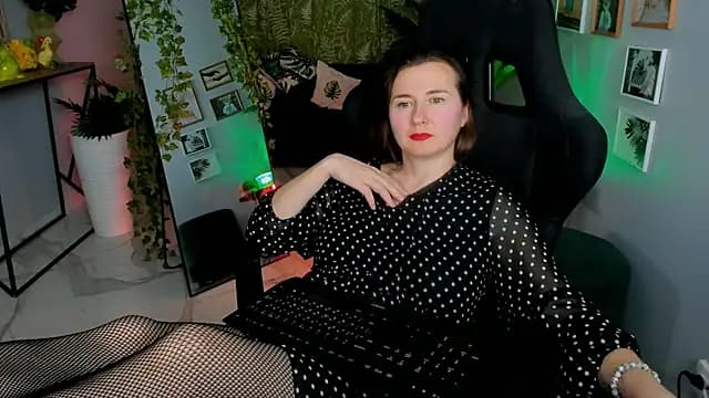 Golden_Dragon live cam