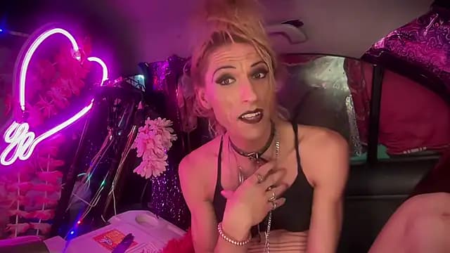 TgirlBrat live cam