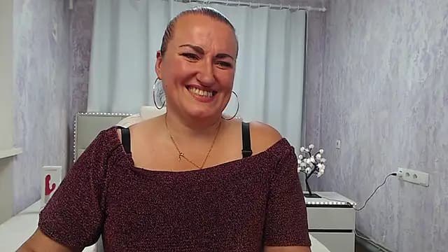 DianaMGG live cam