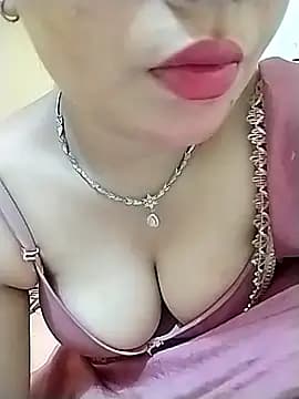 Bhoomi-Sharma live cam