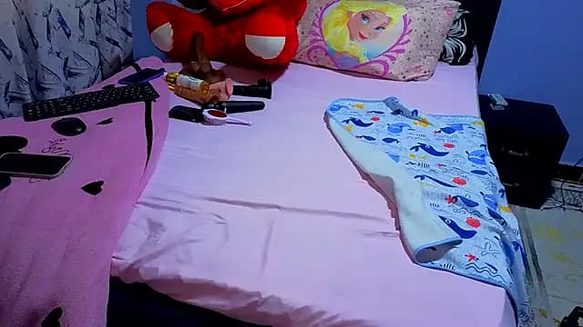 Dette_dimples live cam