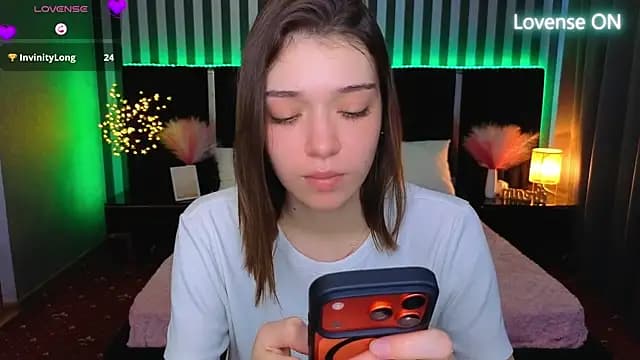 Cherry_Wipe live cam
