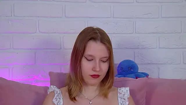 LiliLinn live cam