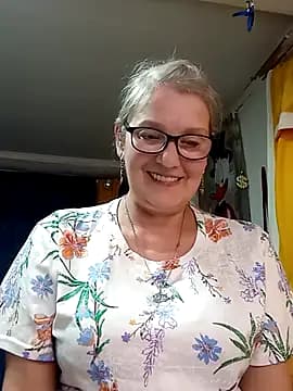 irinamaux live cam