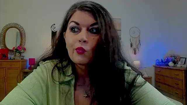 EllenGrace live cam
