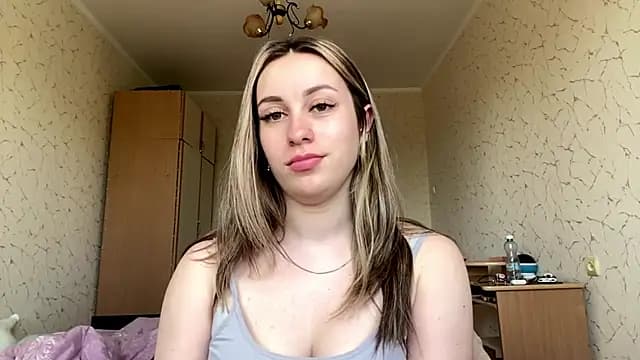 SpringSummers live cam