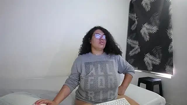 mabigomez00 live cam