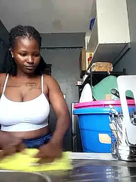 TrishaKalid live cam