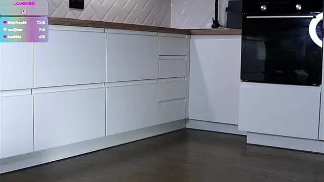 KnittedGoo live cam