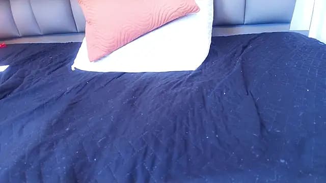 melany_roberts_ live cam