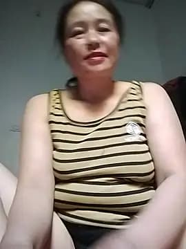 Maiaxoxo79 live cam