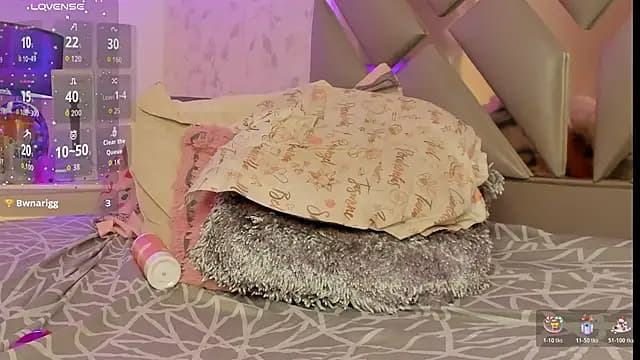 EmilyyRosee_ live cam