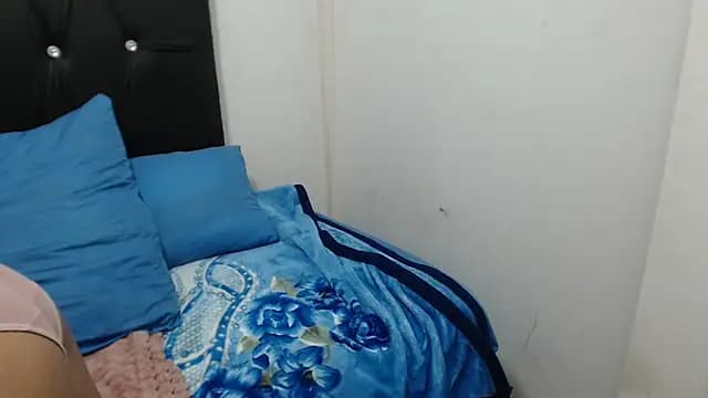 CreamyhotBoobs live cam