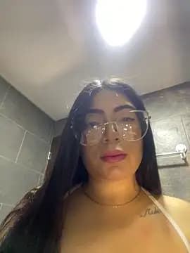 Mia_222 live cam