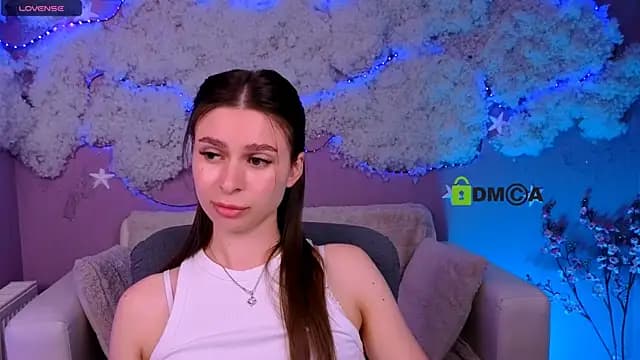 flora_ri live cam