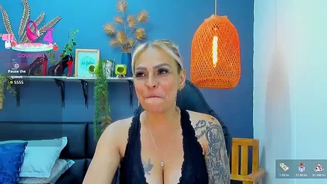 yessila_parker live cam