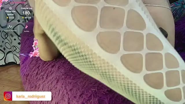 Karla_rodriguez1 live cam