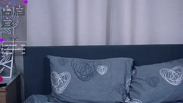 ReynaGrinvalsky live cam