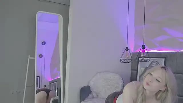 Shy_Barbie live cam