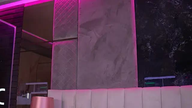 SelenaFrost live cam