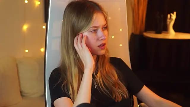 EveMundie live cam