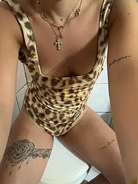 Lorella345 live cam