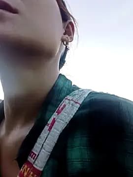 mia0033 live cam