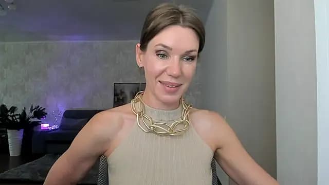 miababemi09 live cam