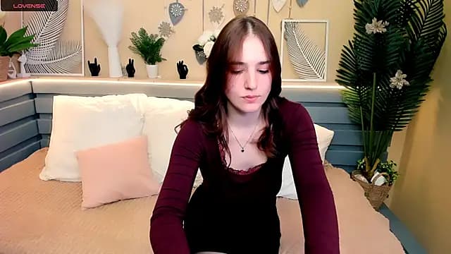 Maya_Winters live cam
